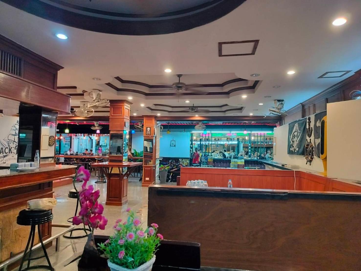 Hack Patong Beach Hotel Exterior foto